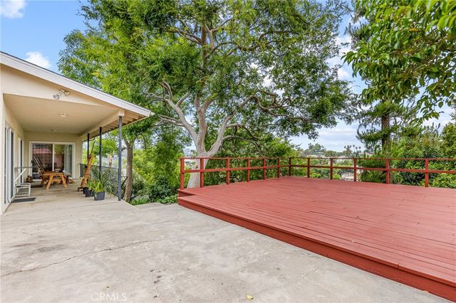 5111 Irvington, Los Angeles, CA 90042