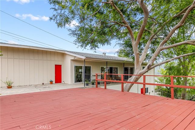 5111 Irvington, Los Angeles, CA 90042