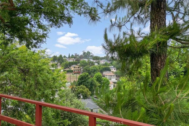 5111 Irvington, Los Angeles, CA 90042