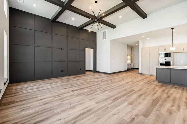 2838 Hidden Cove, Tulare, CA 93274