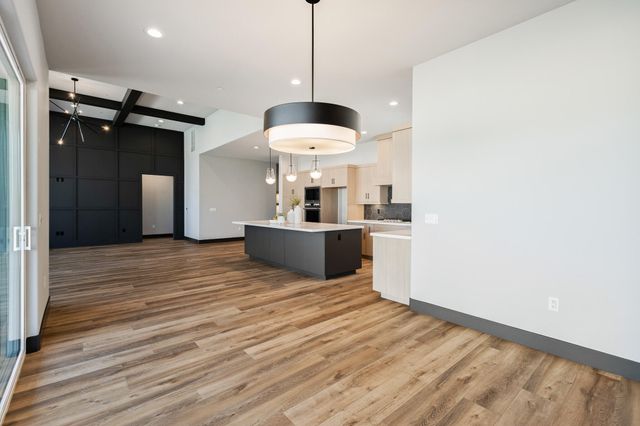 2838 Hidden Cove, Tulare, CA 93274