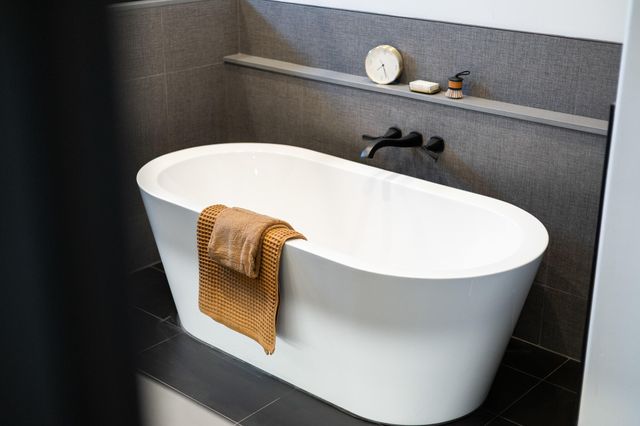 2838 Hidden Cove, Tulare, CA 93274