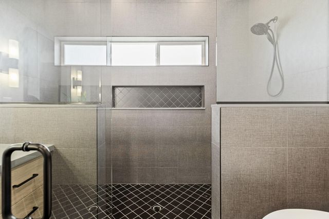 2838 Hidden Cove, Tulare, CA 93274