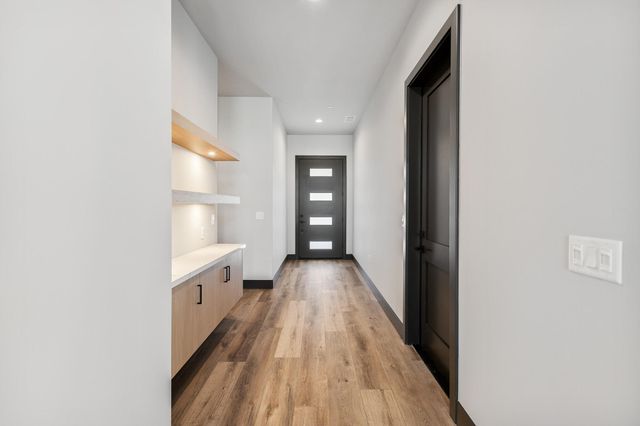 2838 Hidden Cove, Tulare, CA 93274