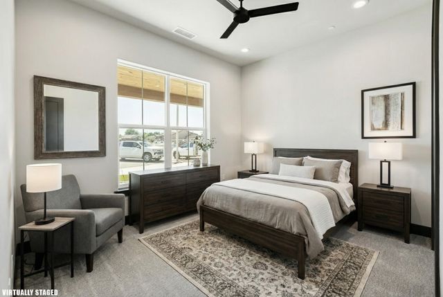 2838 Hidden Cove, Tulare, CA 93274