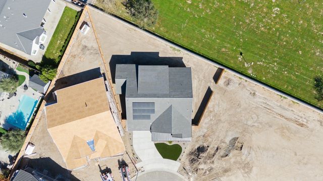 2838 Hidden Cove, Tulare, CA 93274