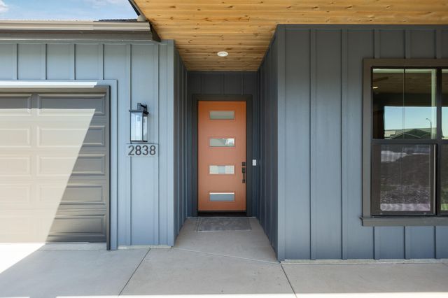 2838 Hidden Cove, Tulare, CA 93274