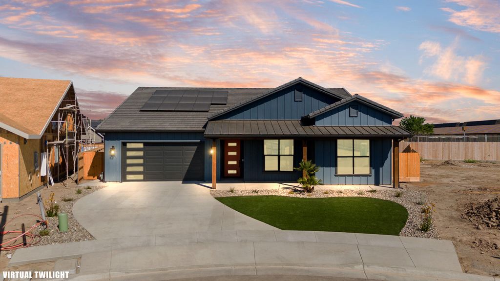 2838 Hidden Cove, Tulare, CA 93274