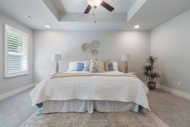 12 Carole Rae Lane, Bella Vista, AR 72714