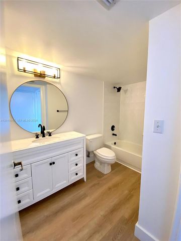 1688 West Ave 804, Miami Beach, FL 33139