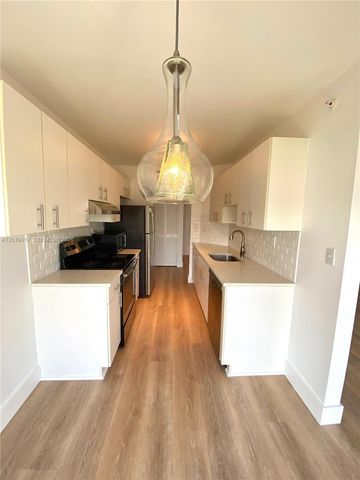 1688 West Ave 804, Miami Beach, FL 33139