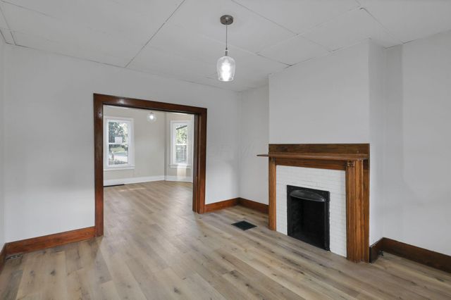 406 S Warren Avenue, Columbus, OH 43204