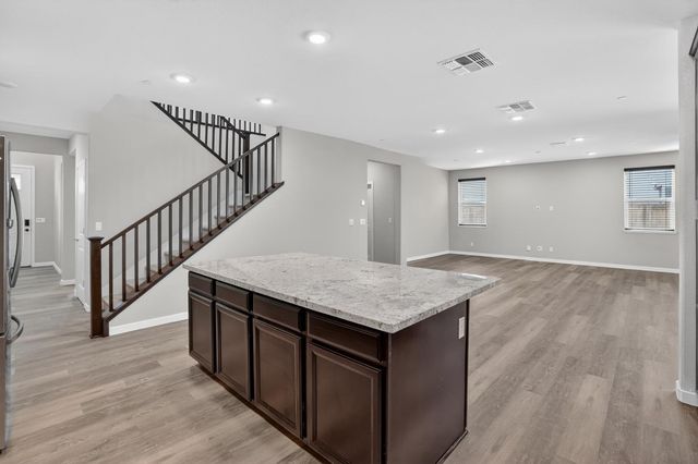 2719 Alcove Way, Sacramento, CA 95833