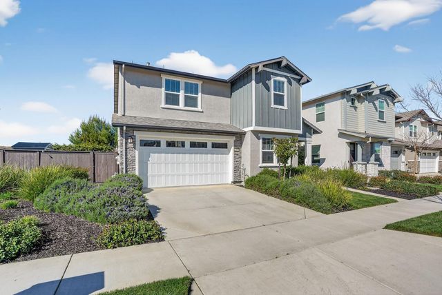 2719 Alcove Way, Sacramento, CA 95833