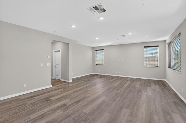 2719 Alcove Way, Sacramento, CA 95833