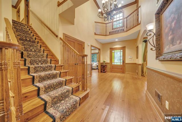 20 Dianne Drive, Montville Township, NJ 07045