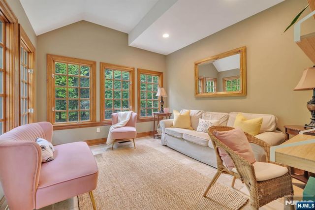 20 Dianne Drive, Montville Township, NJ 07045