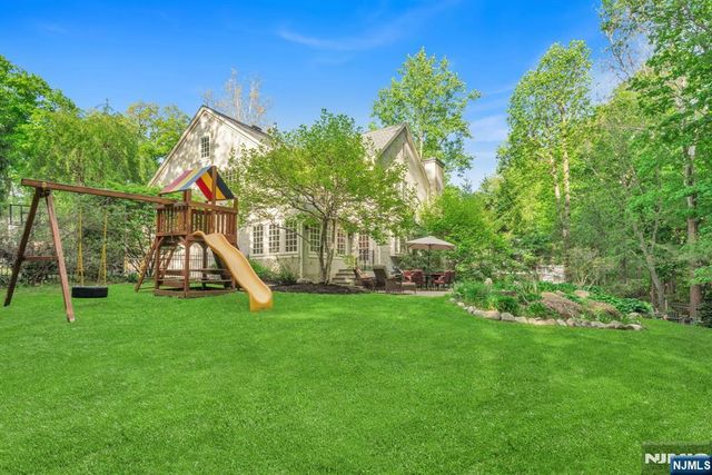 20 Dianne Drive, Montville Township, NJ 07045