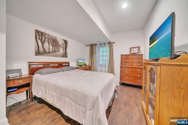 20 Dianne Drive, Montville Township, NJ 07045