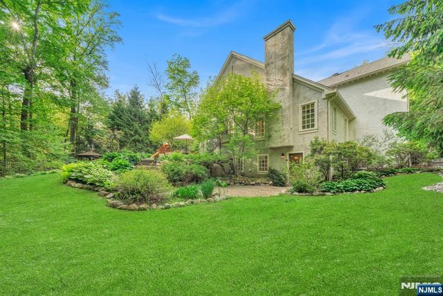 20 Dianne Drive, Montville Township, NJ 07045