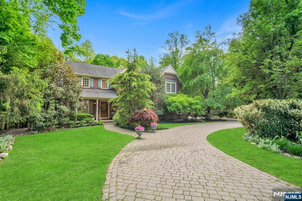 20 Dianne Drive, Montville Township, NJ 07045