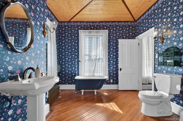 19 High Street, Chester, NY 10918
