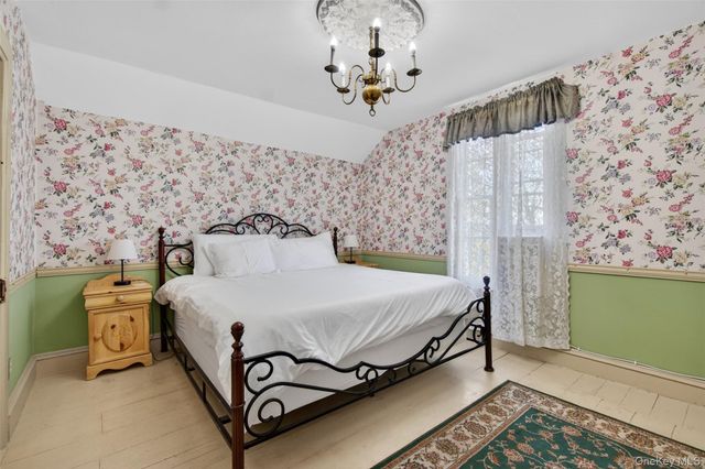 19 High Street, Chester, NY 10918
