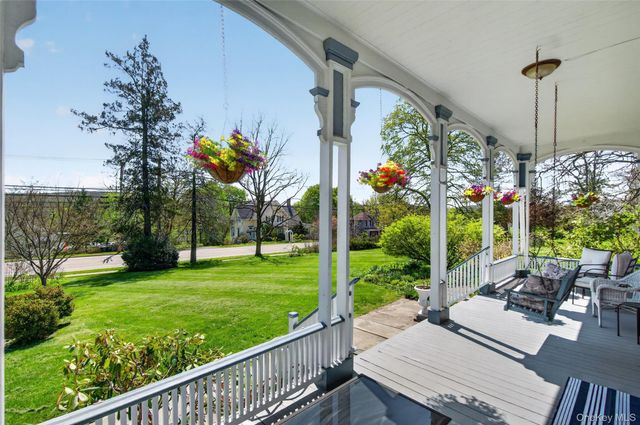 19 High Street, Chester, NY 10918