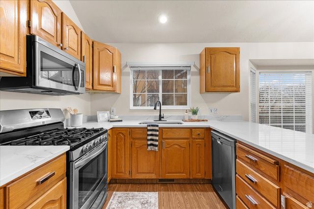 9871 S 4000 W, South Jordan, UT 84095