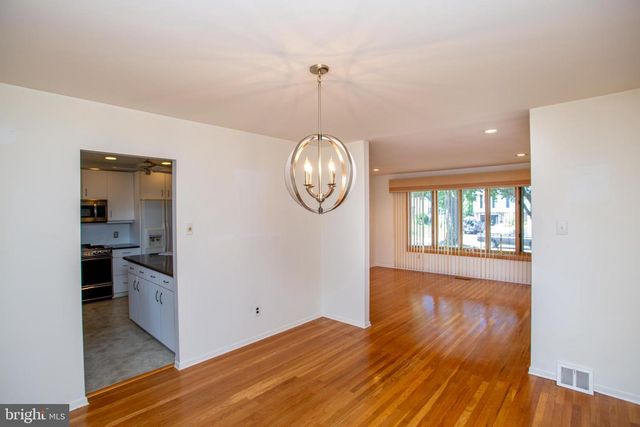 527 CEDARBROOK RD, Southampton, PA 18966