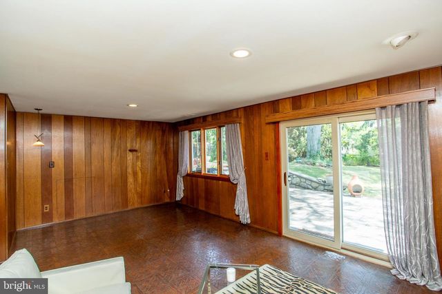 527 CEDARBROOK RD, Southampton, PA 18966