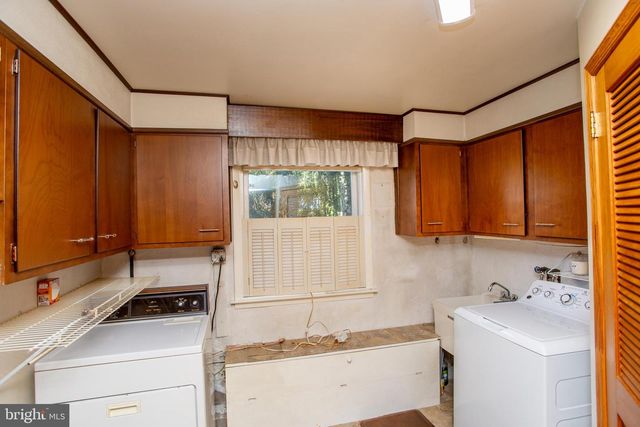 527 CEDARBROOK RD, Southampton, PA 18966