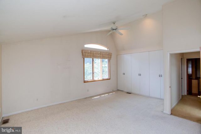 527 CEDARBROOK RD, Southampton, PA 18966