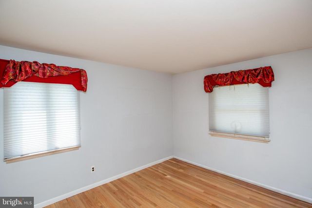 527 CEDARBROOK RD, Southampton, PA 18966
