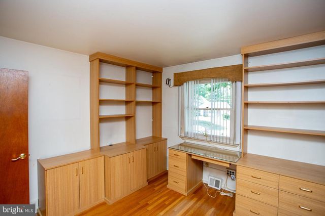 527 CEDARBROOK RD, Southampton, PA 18966