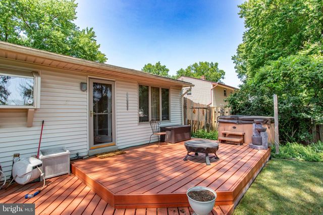 527 CEDARBROOK RD, Southampton, PA 18966
