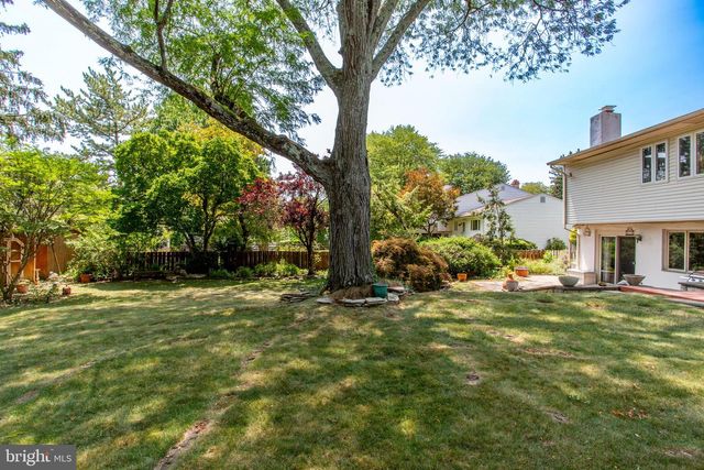 527 CEDARBROOK RD, Southampton, PA 18966