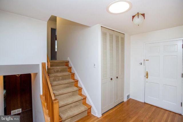 527 CEDARBROOK RD, Southampton, PA 18966