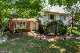 527 CEDARBROOK RD, Southampton, PA 18966