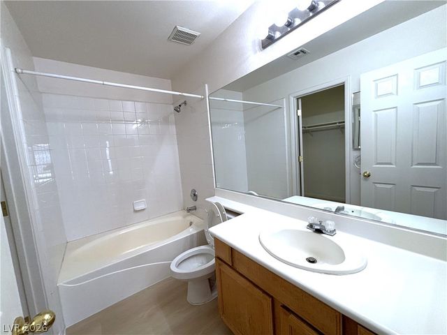7586 Mermaid Song Court, Las Vegas, NV 89139