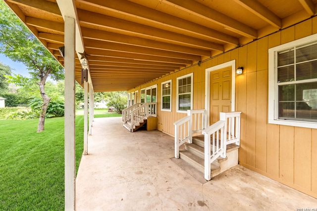 706 W WINNIPEG AVE, San Antonio, TX 78225