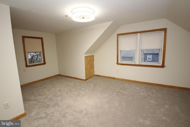 2448 PERSHING AVE, Abington, PA 19001