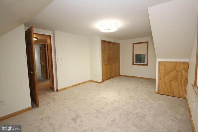 2448 PERSHING AVE, Abington, PA 19001