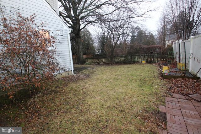 2448 PERSHING AVE, Abington, PA 19001