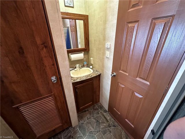 113 Humming bird Circle, New London, NC 28127