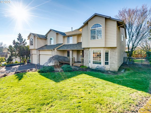 1077 Se DOGWOOD Ln, Gresham, OR 97080
