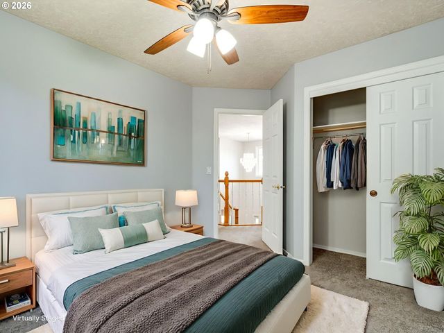 1077 Se DOGWOOD Ln, Gresham, OR 97080