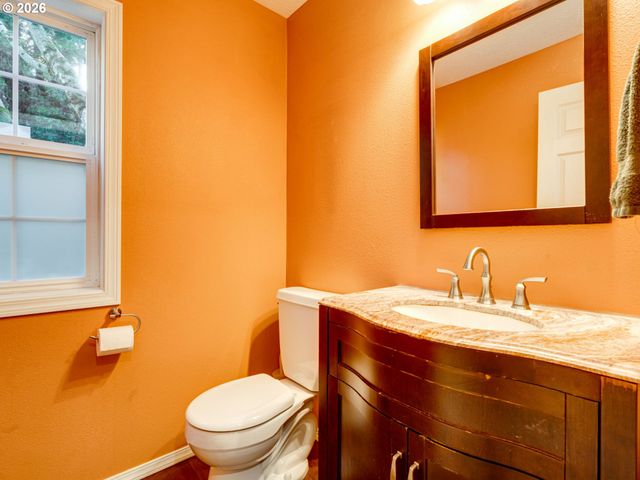 1077 Se DOGWOOD Ln, Gresham, OR 97080