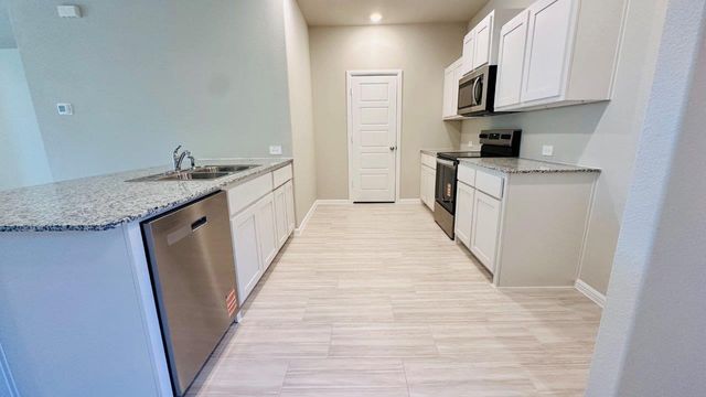 3125 PECAN FARM Lane, Fort Worth, TX 76140