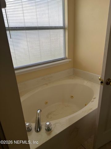 1658 NORTHGLEN Circle, Middleburg, FL 32068